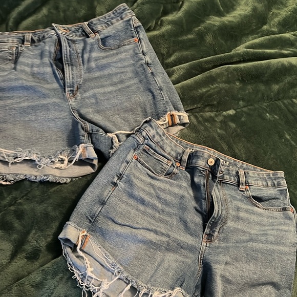American Eagle Outfitters Pants - AE Mom Short